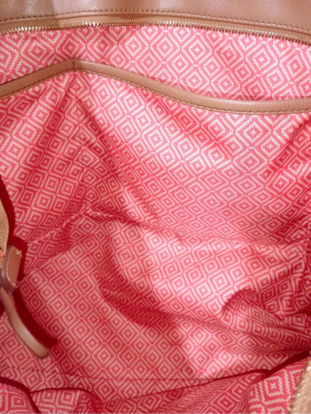 Stella & Dot Red & Navy Patterned Tote Bag with Tan Faux Leather Handles - Picture 5 of 6